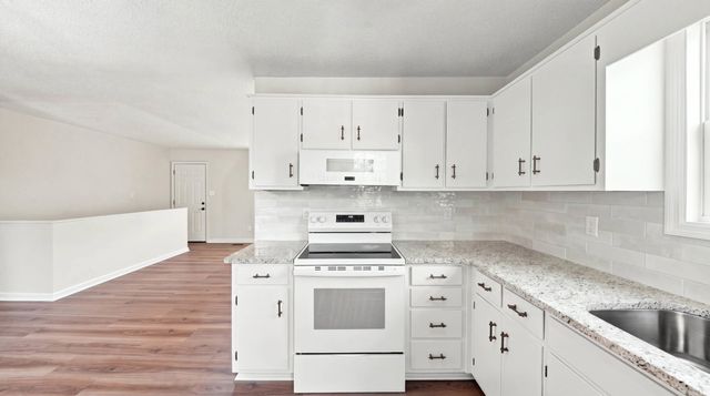 2221 Spring Meadow Ln, SE, Cleveland, TN 37311