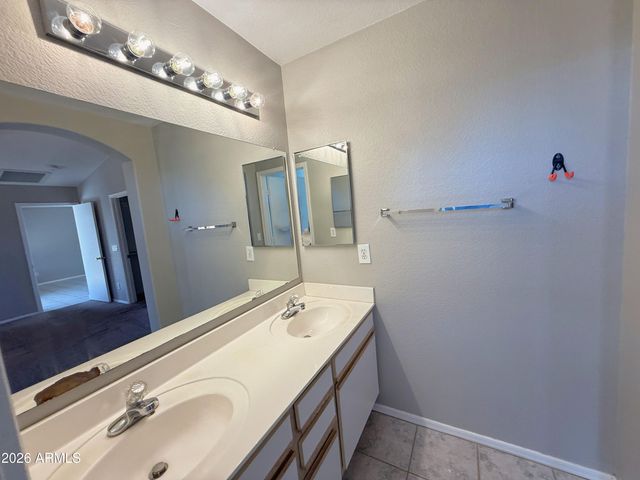 6757 W Gardenia Avenue, Glendale, AZ 85303