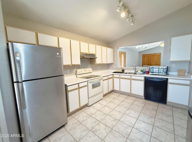 6757 W Gardenia Avenue, Glendale, AZ 85303