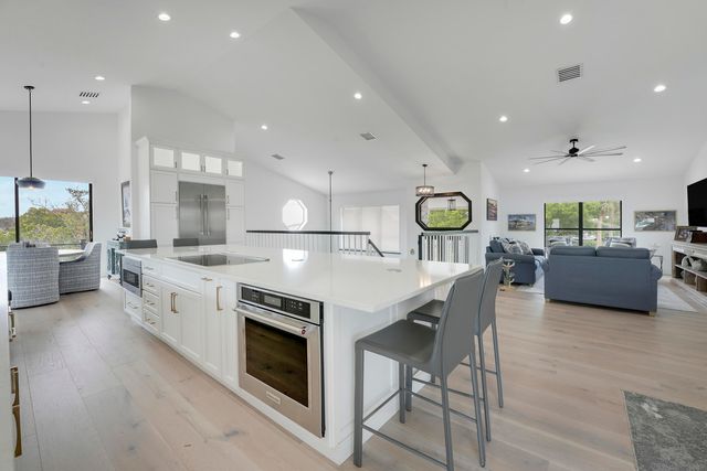 4290 SE Whiticar Way, Stuart, FL 34997