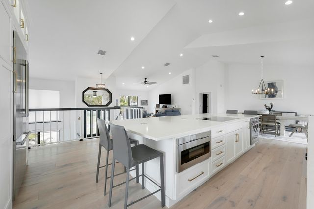 4290 SE Whiticar Way, Stuart, FL 34997