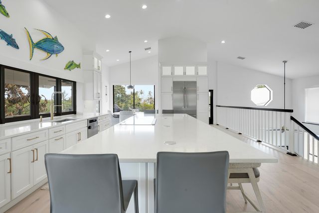 4290 SE Whiticar Way, Stuart, FL 34997