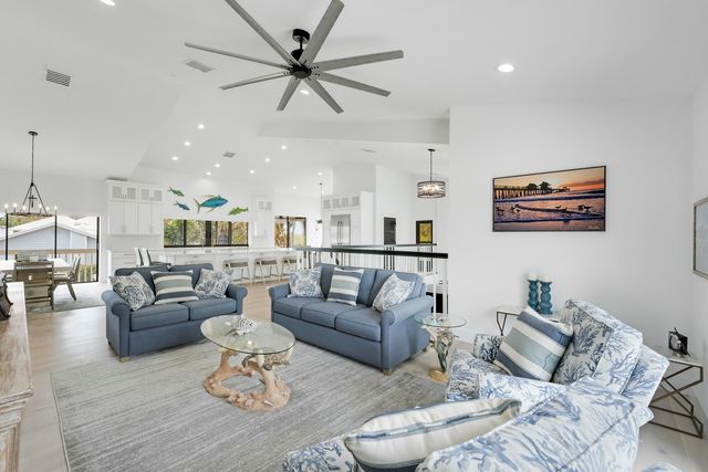 4290 SE Whiticar Way, Stuart, FL 34997