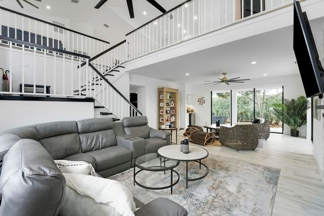 4290 SE Whiticar Way, Stuart, FL 34997