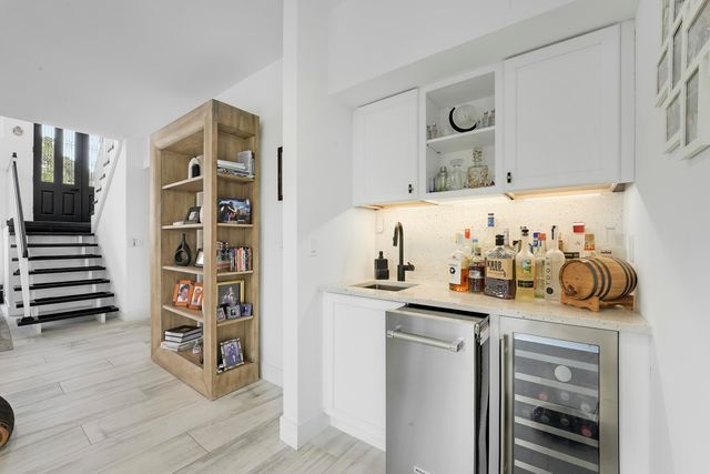 4290 SE Whiticar Way, Stuart, FL 34997