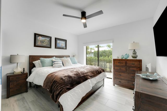 4290 SE Whiticar Way, Stuart, FL 34997