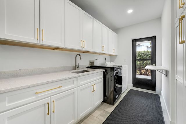 4290 SE Whiticar Way, Stuart, FL 34997