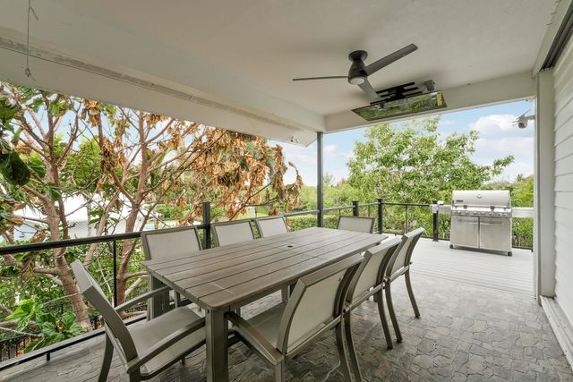 4290 SE Whiticar Way, Stuart, FL 34997