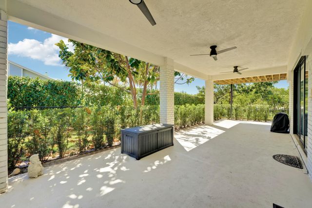 4290 SE Whiticar Way, Stuart, FL 34997