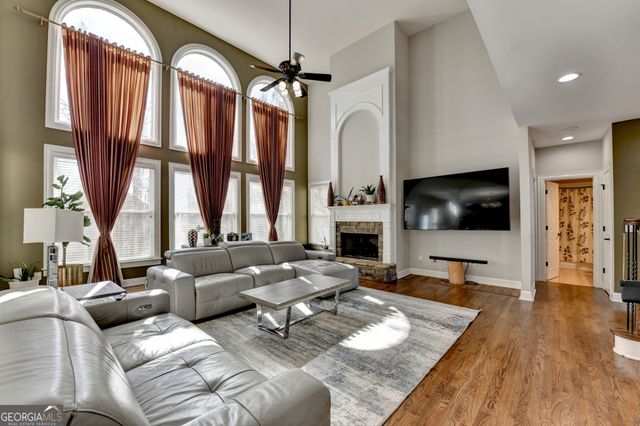 2340 Saxony Trace, Alpharetta, GA 30005