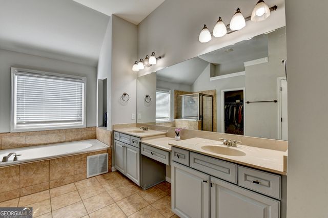 2340 Saxony Trace, Alpharetta, GA 30005