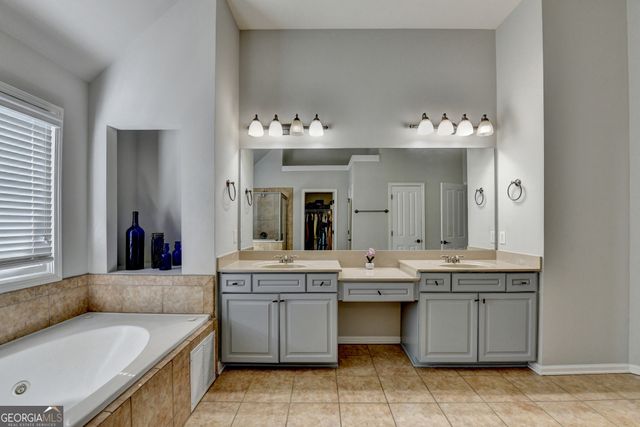 2340 Saxony Trace, Alpharetta, GA 30005