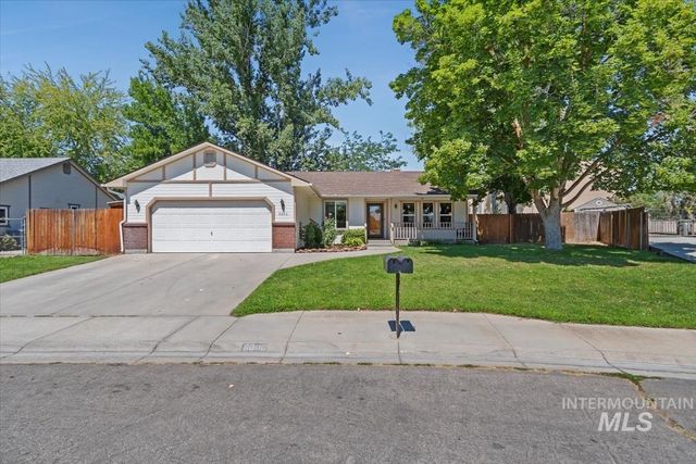 8806 W Midland St, Boise, ID 83704