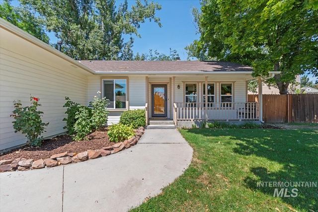 8806 W Midland St, Boise, ID 83704