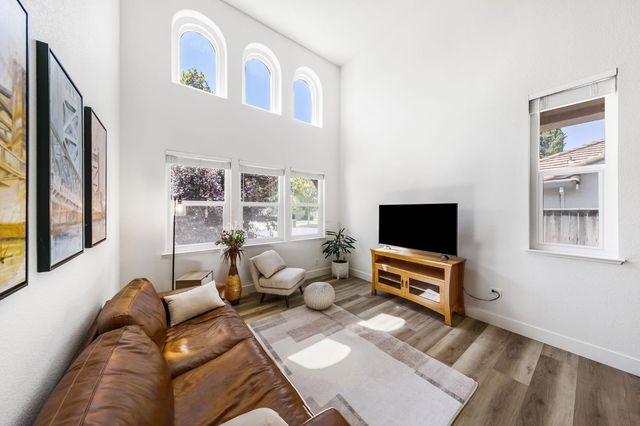 3263 Aruba St, West Sacramento, CA 95691