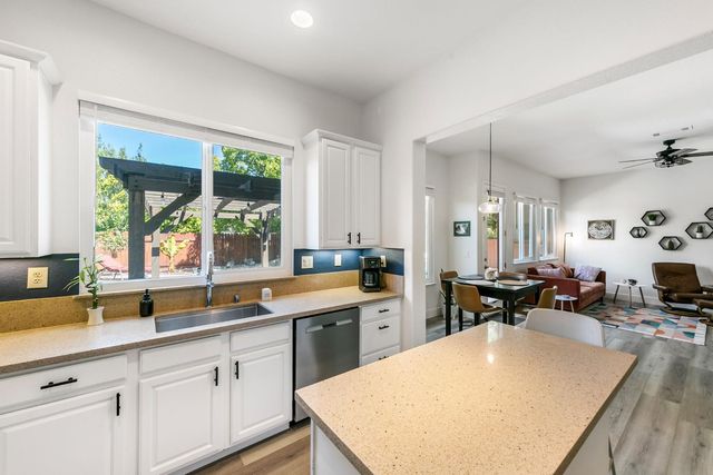 3263 Aruba St, West Sacramento, CA 95691