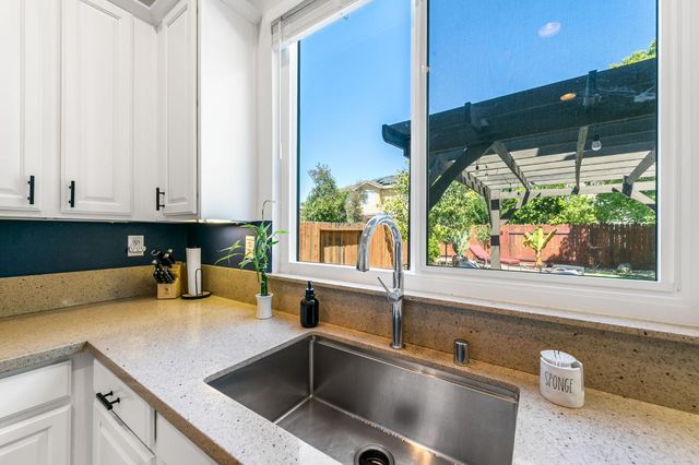 3263 Aruba St, West Sacramento, CA 95691