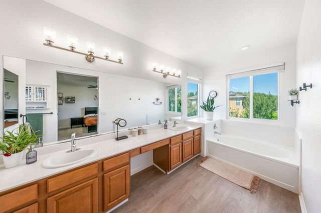3263 Aruba St, West Sacramento, CA 95691