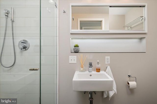 5 MARKET QUAY, Annapolis, MD 21401