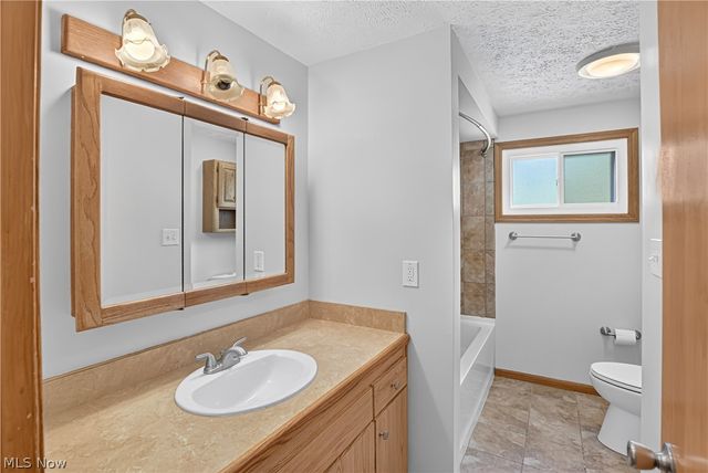 800 Archer Road, Bedford, OH 44146