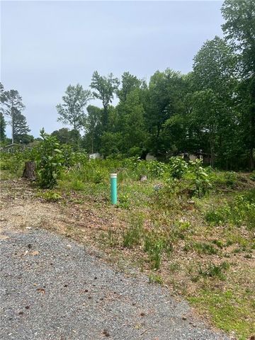 4630 White Lake Drive NW, Acworth, GA 30101