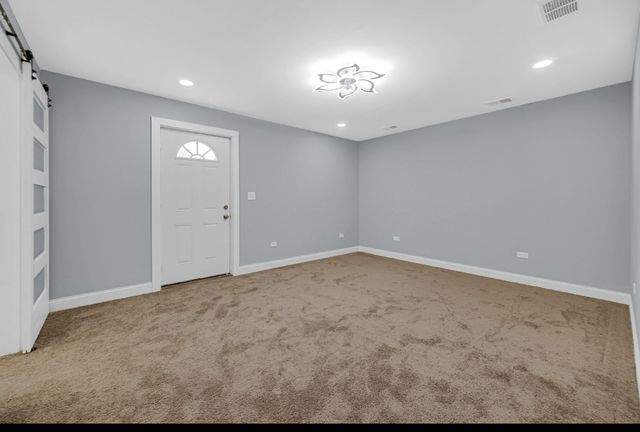 37 N Lotus Avenue, Chicago, IL 60644