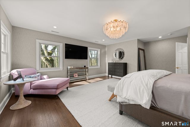 530 Round Hill Road, Greenwich, CT 06831