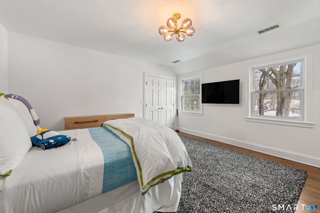 530 Round Hill Road, Greenwich, CT 06831