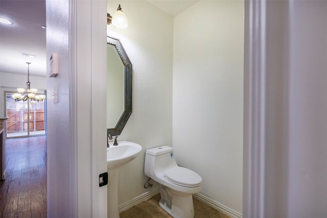 394 Teague Drive, Lewisville, TX 75067