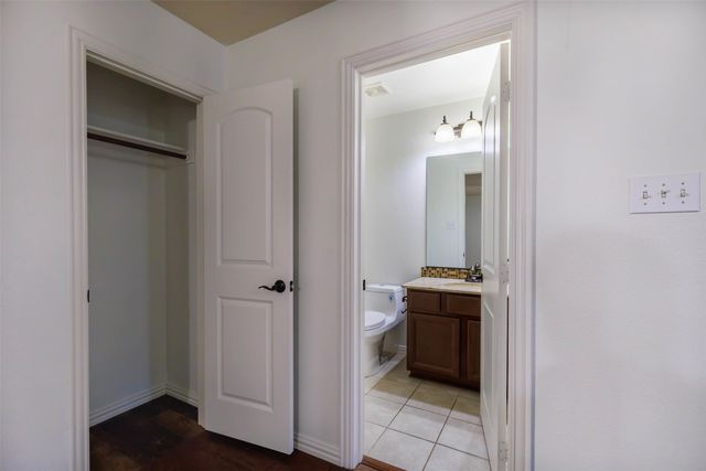 394 Teague Drive, Lewisville, TX 75067