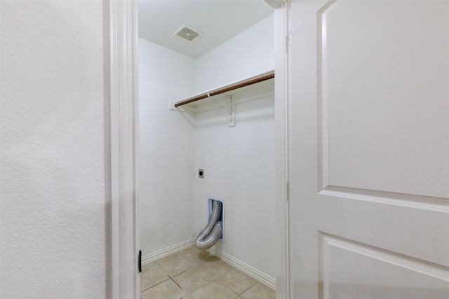 394 Teague Drive, Lewisville, TX 75067