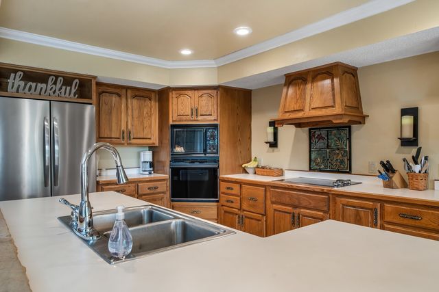 60 Bluff Rd, Crossville, TN 38555