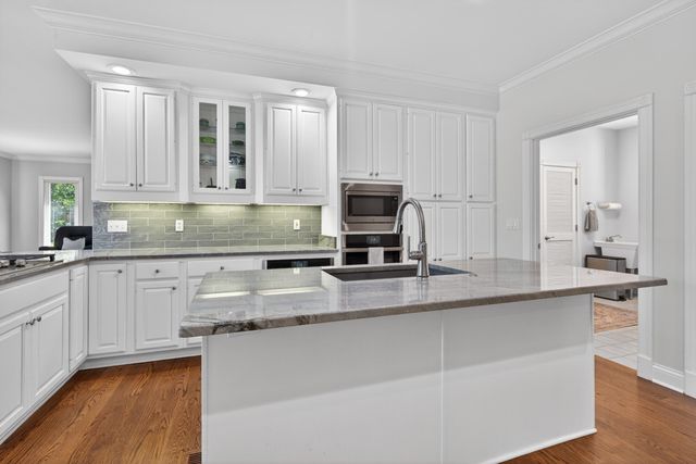 212 Quail Run Drive, Georgetown, KY 40324