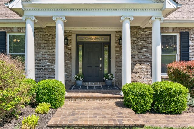 212 Quail Run Drive, Georgetown, KY 40324