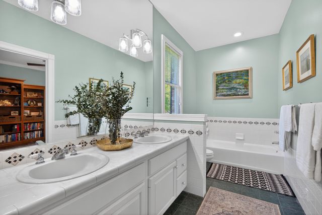 212 Quail Run Drive, Georgetown, KY 40324