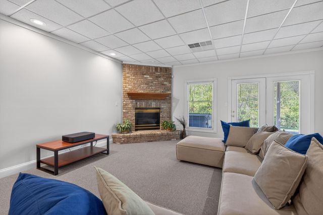 212 Quail Run Drive, Georgetown, KY 40324