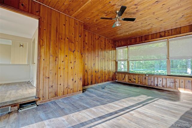 5890 Grange Hall Road, Holly, MI 48442
