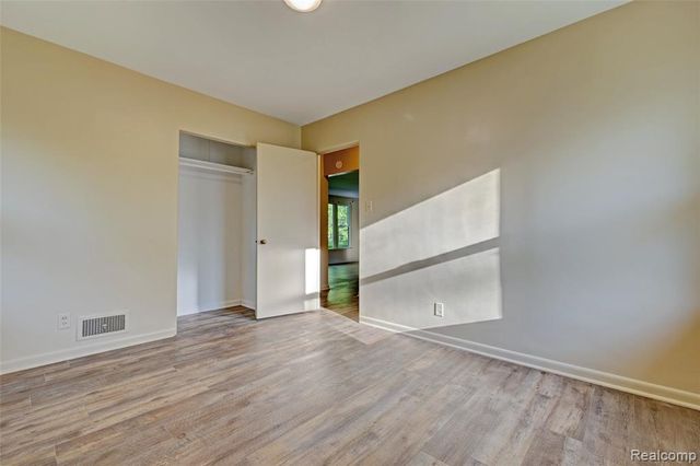 5890 Grange Hall Road, Holly, MI 48442