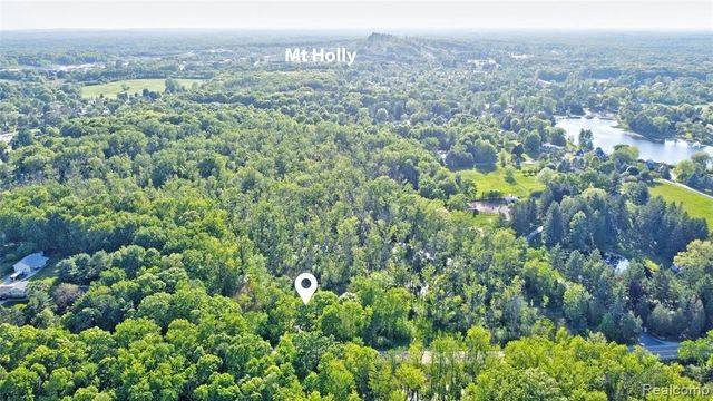 5890 Grange Hall Road, Holly, MI 48442