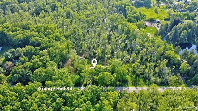 5890 Grange Hall Road, Holly, MI 48442