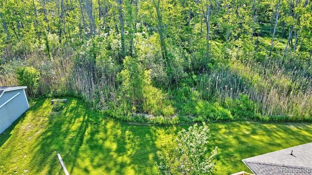 5890 Grange Hall Road, Holly, MI 48442