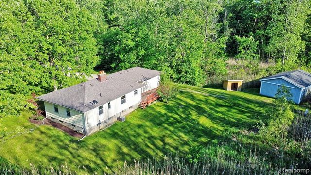 5890 Grange Hall Road, Holly, MI 48442