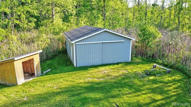 5890 Grange Hall Road, Holly, MI 48442