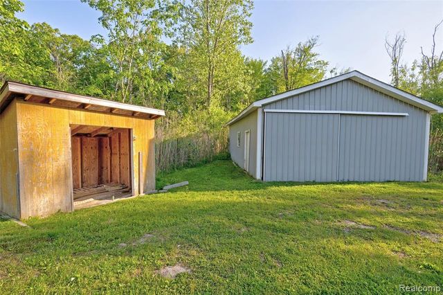 5890 Grange Hall Road, Holly, MI 48442