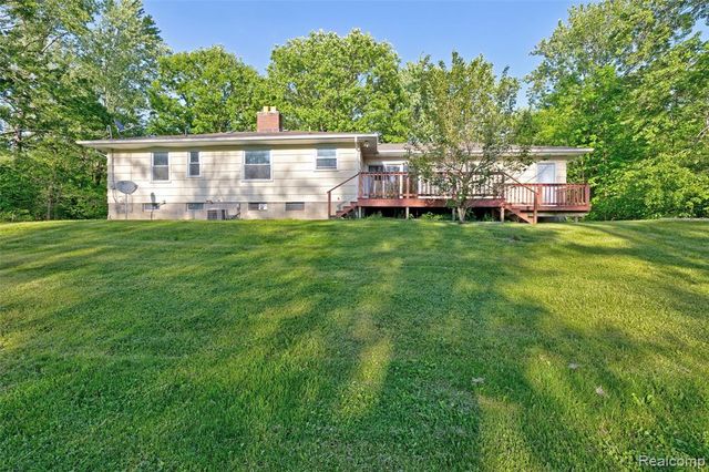 5890 Grange Hall Road, Holly, MI 48442