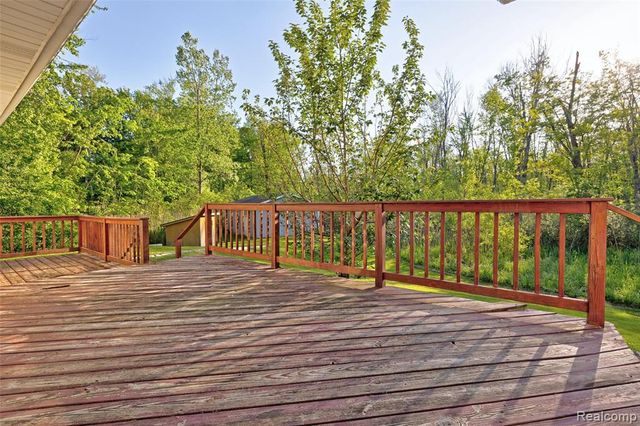 5890 Grange Hall Road, Holly, MI 48442