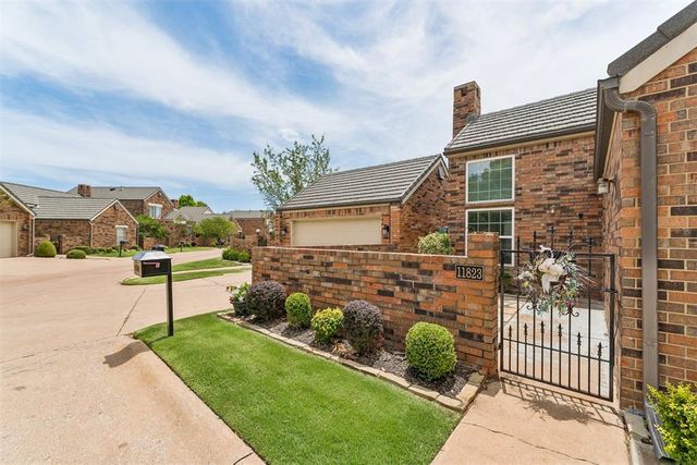11823 Springhollow Road, Oklahoma City, OK 73120