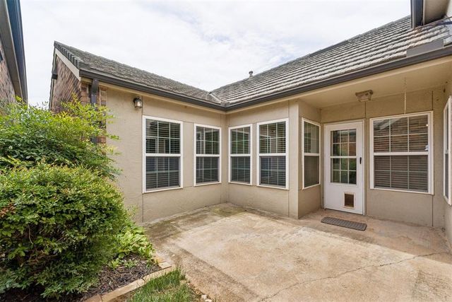 11823 Springhollow Road, Oklahoma City, OK 73120