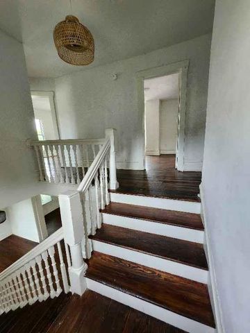 2920 Garfield Avenue, Kansas City, MO 64109