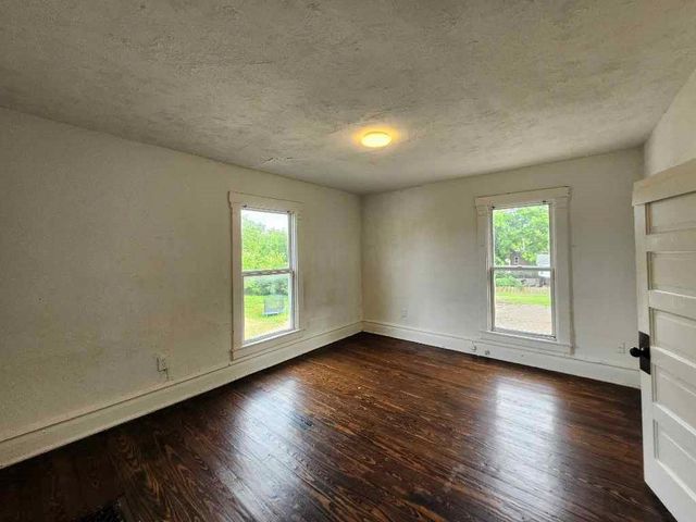 2920 Garfield Avenue, Kansas City, MO 64109